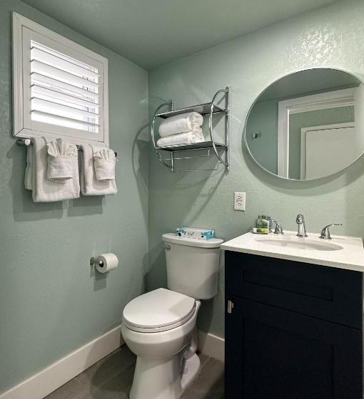 스탠다드 룸, Thunderbird Beach Resort