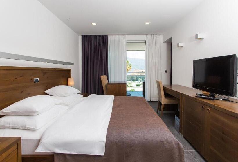 수피리어 룸, Avala Resort & Villas