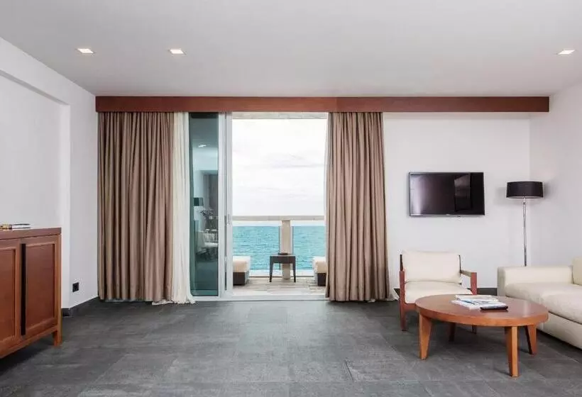 Deluxe Suite Sea View, Avala Resort & Villas