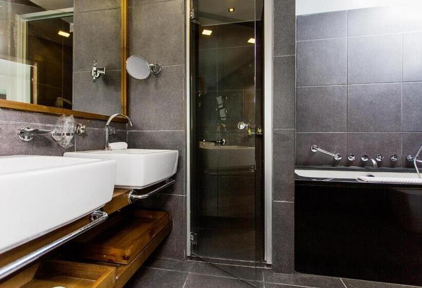 패밀리 스위트, Avala Resort & Villas