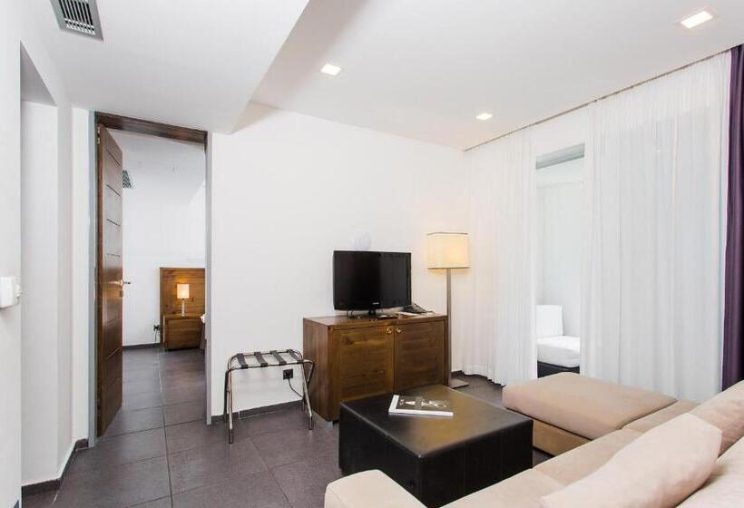 패밀리 스위트, Avala Resort & Villas