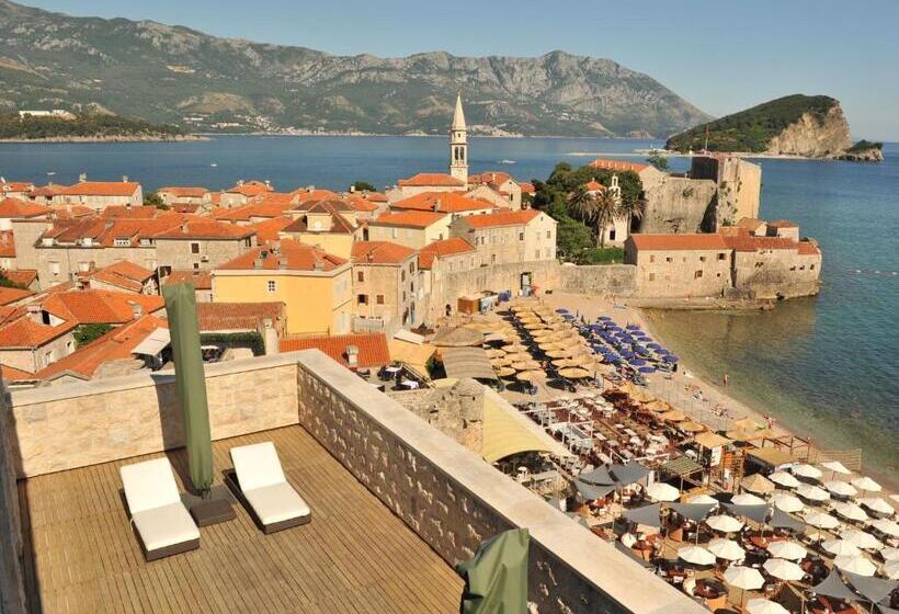 스위트, Avala Resort & Villas