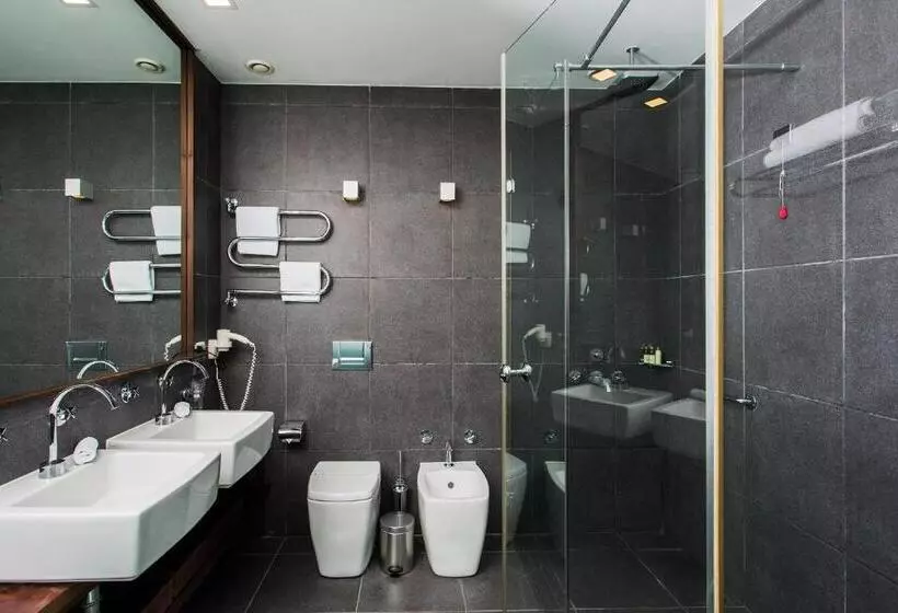 سوئیت پنت هاوس, Avala Resort & Villas