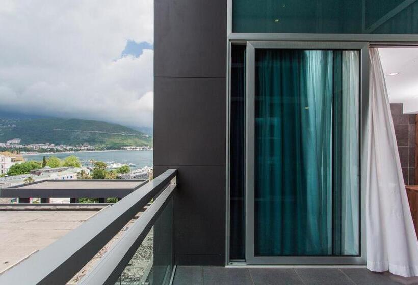 펜트하우스 스위트, Avala Resort & Villas