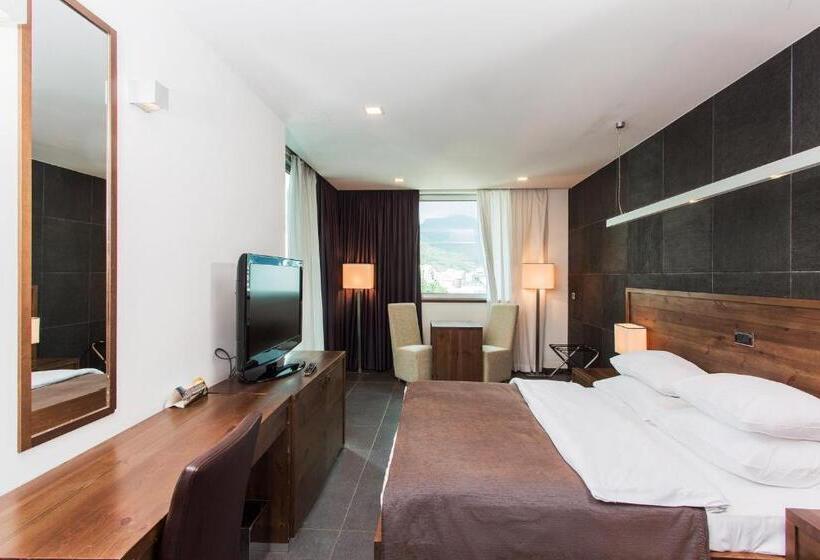 펜트하우스 스위트, Avala Resort & Villas