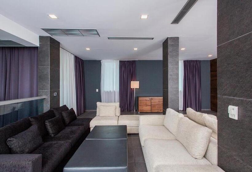 펜트하우스 스위트, Avala Resort & Villas