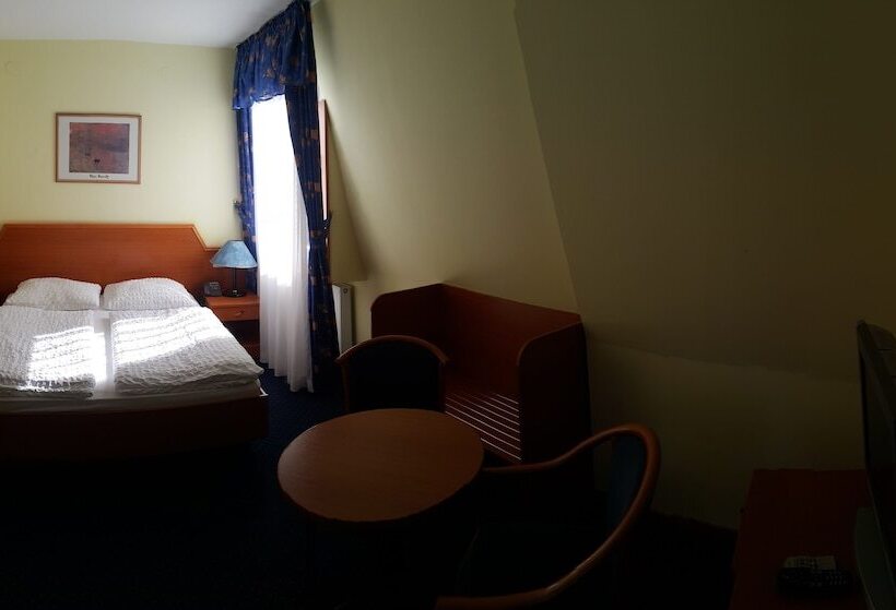 スタンダードシングルルーム, Alpina