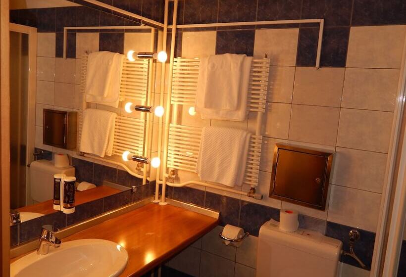 ベーシックルーム, Alpina