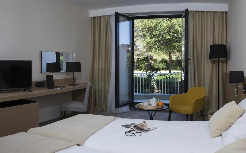 Comfort room with balcony, Aminess Liburna