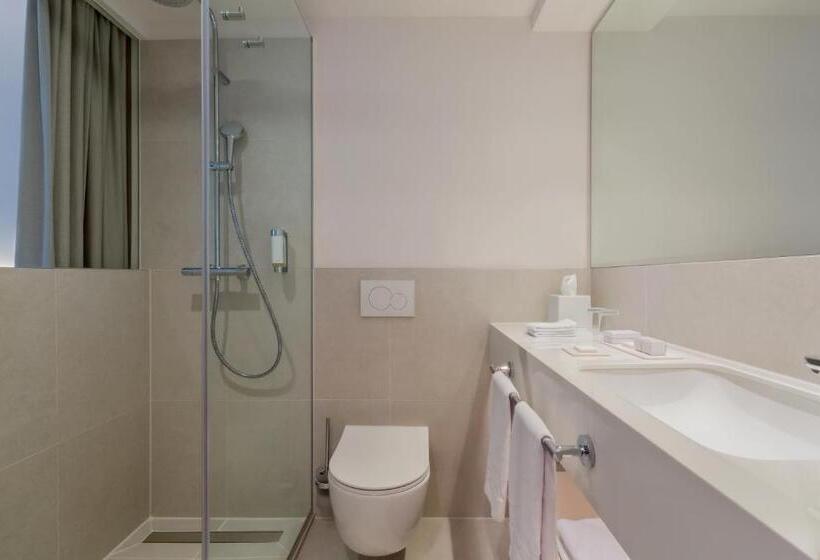 سوییت جونیور با بالکن, Bluesun Hotel Borak