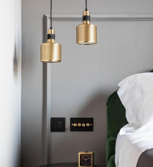 חדר סטנדרט יחיד, Chapter Roma