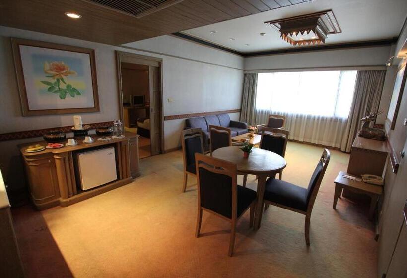 总统套房, Chiangmai Hill