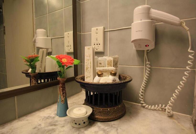 豪华房间, Chiangmai Hill