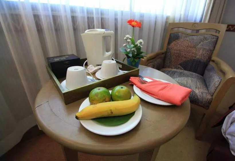 اتاق لوکس, Chiangmai Hill