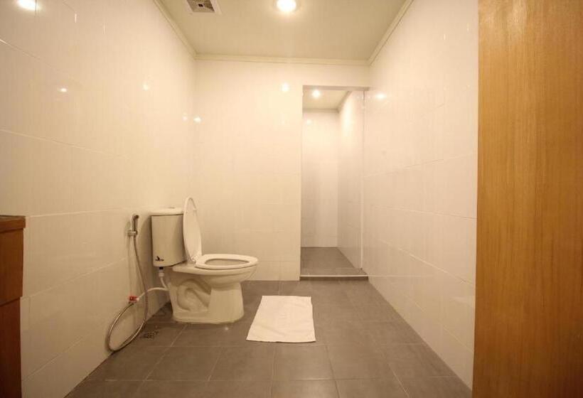 标准工作室, Chiangmai Hill