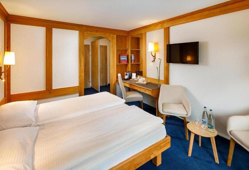 标准间带山景, Derby Swiss Quality