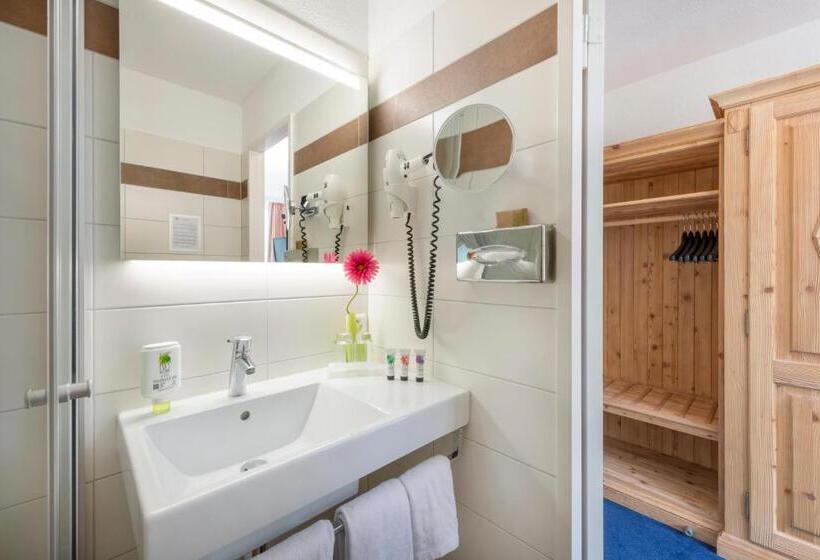 标准间, Derby Swiss Quality