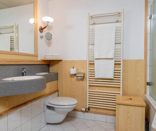 اتاق استاندارد یک نفره, Grand Hotel Donat Superior & Wellness Center