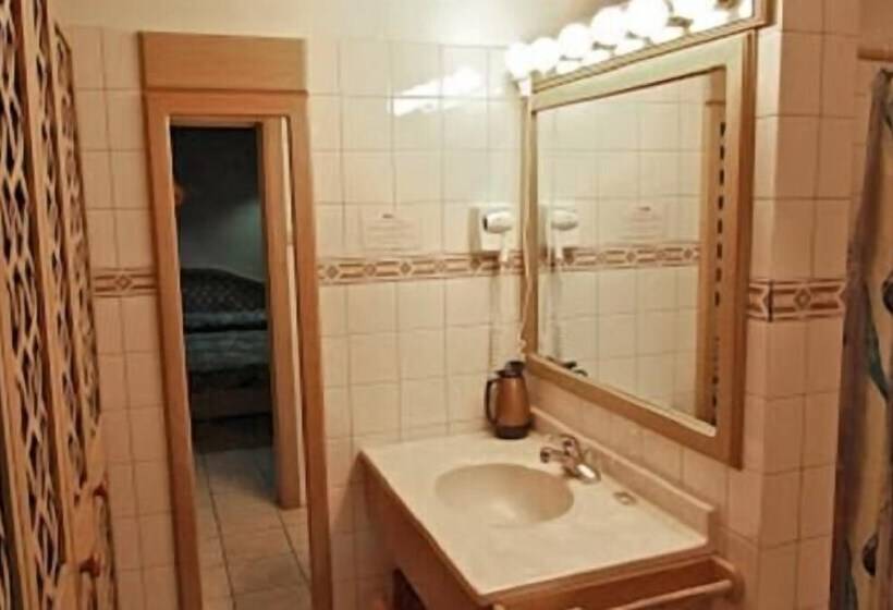 خانه 1 خوابه, Kariwak Village Holistic Haven And