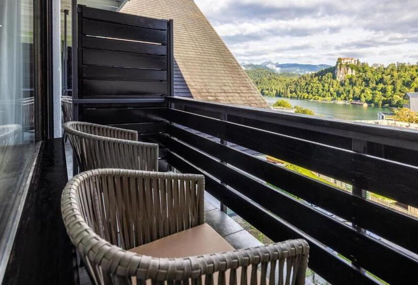 اتاق استاندارد با چشمانداز دریاچه, Kompas