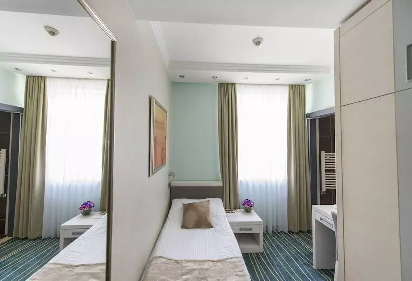 エコノミーシングルルーム, Kopernikus Hotel Prag