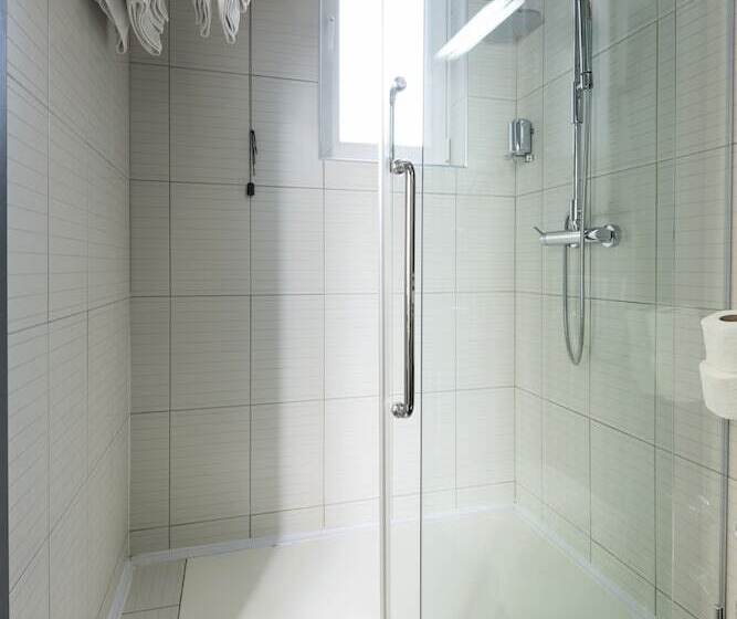 اتاق خانوادگی, Kopernikus Hotel Prag