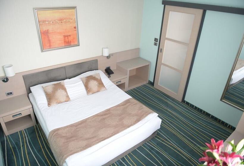 اتاق خانوادگی, Kopernikus Hotel Prag