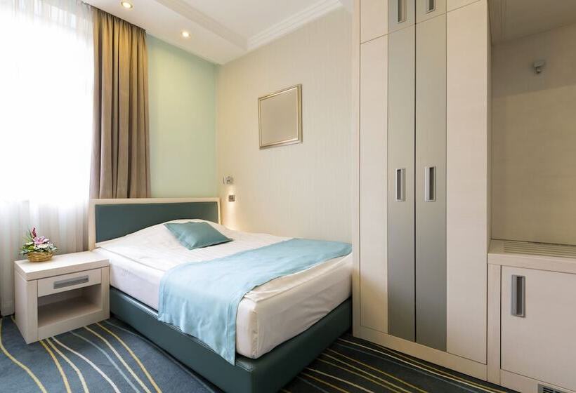 اتاق استاندارد یک نفره, Kopernikus Hotel Prag