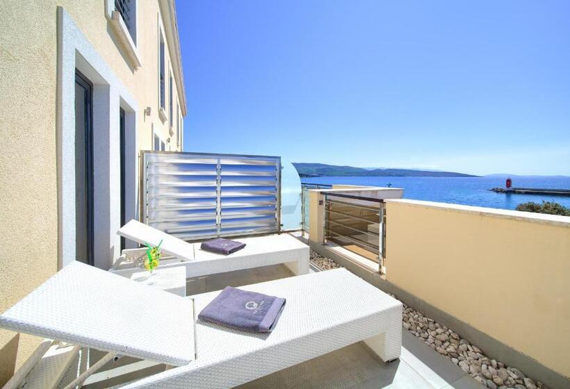 Deluxe Suite Sea View, Marina