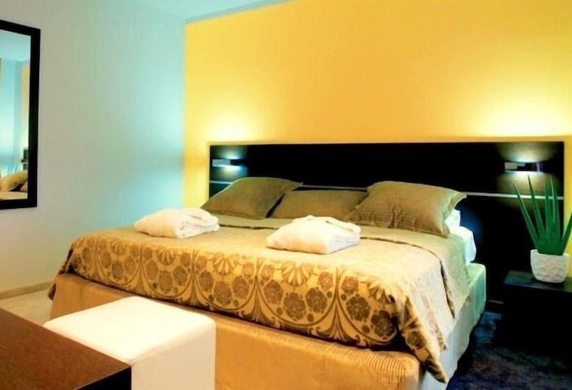 اتاق پرمیوم با چشمانداز دریا, Marina