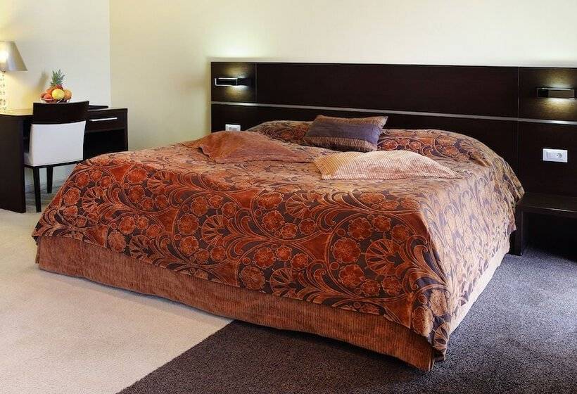 سوئیت پریمیوم با چشمانداز دریا, Marina