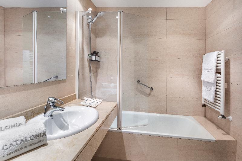 סוויטת סופריור, Medicine Hat Lodge, Trademark Collection By Wyndham