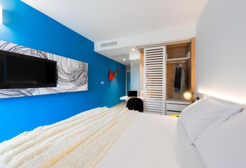 חדר סטנדרט נוף לים עם מרפסת, Pharos Hvar