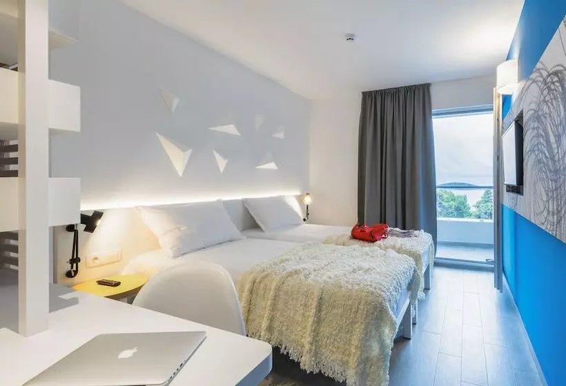 Superior Kamer met Uitzicht op Zee en Balkon, Pharos Hvar