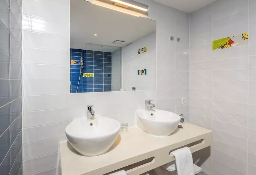 Junior Suite met Uitzicht op het Park, Pharos Hvar