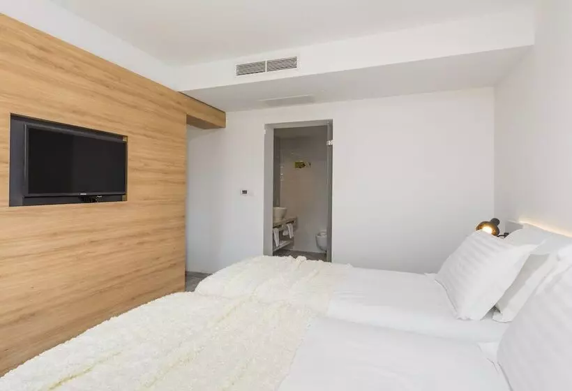 Junior Suite met Uitzicht op het Park, Pharos Hvar