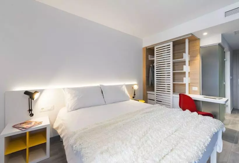 Junior Suite met Uitzicht op het Park, Pharos Hvar