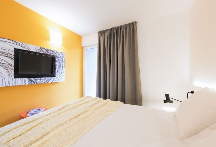 חדר סטנדרט נוף לים עם מרפסת, Pharos Hvar