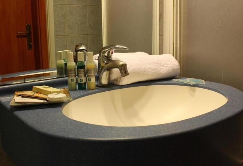 バルコニー付きスタンダードルーム, Pula