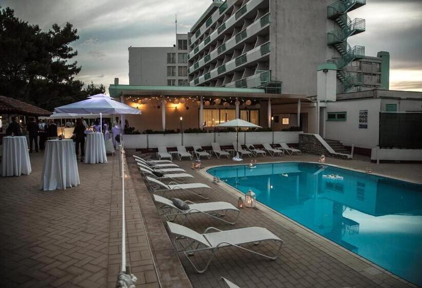 バルコニー付きスタンダードルーム, Pula