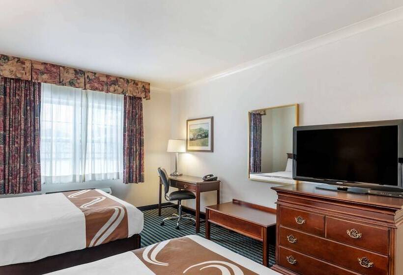 套房, Quality Inn & Suites Garden Of The Gulf