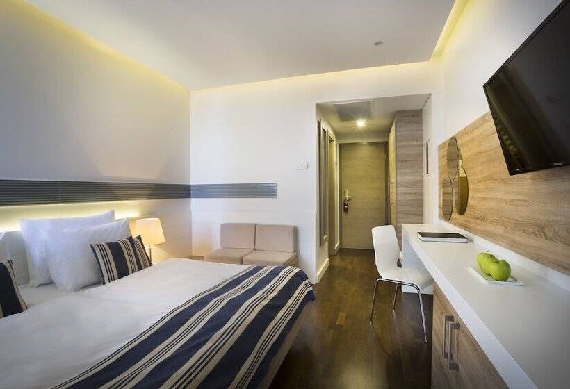 高级海景房, Admiral   Liburnia