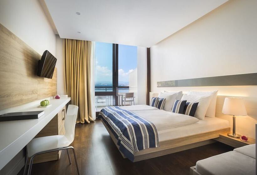 高级海景房, Admiral   Liburnia