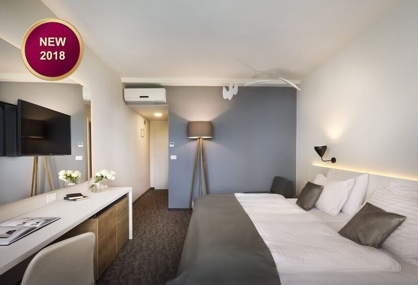 اتاق استاندارد با چشم‌انداز پارک, Remisens Hotel Albatros All Inclusive
