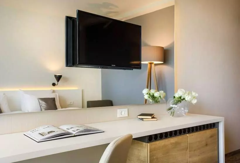 اتاق استاندارد با چشم‌انداز پارک, Remisens Hotel Albatros All Inclusive