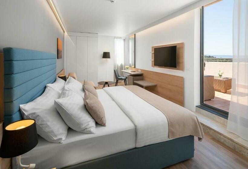 オーシャンビュースーペリアールーム, Valamar Meteor