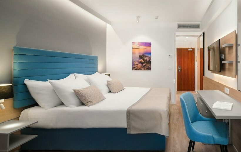 اتاق سوپریور با چشم‌انداز دریا, Valamar Meteor