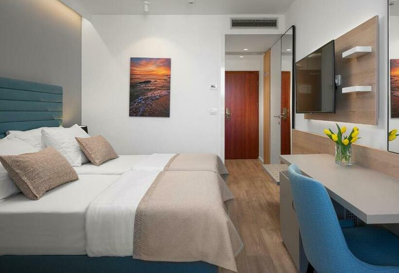 クラシックファミリールーム, Valamar Meteor