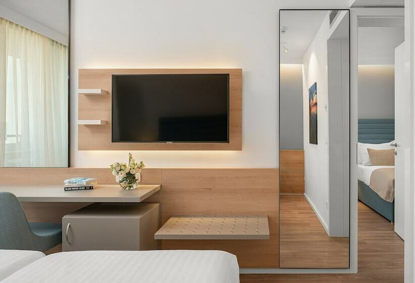 サイドシービューファミリールーム, Valamar Meteor