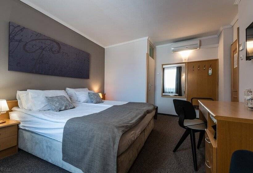 اتاق استاندارد, Mrak Superior